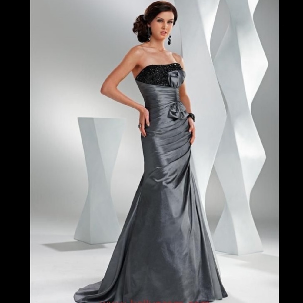 Maggie Sottero gown